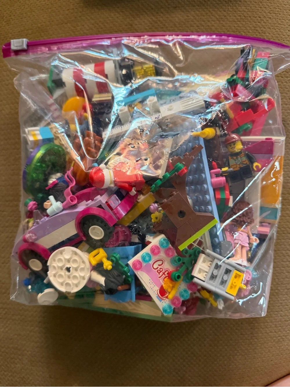 Lego Mixed Bricks & Accessories - Picture 2 of 4
